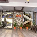 Pickurstay@V Grand Inn