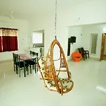 Truelife Homestays - Alamelu Avenue - Fully Furnished Ac 2Bhk Apartments In Tirupati - Walkable To Restaurants & Super Market - Fast Wifi - Kitchen - Easy Access To Airport, Railway Station, Sri Padmavathi & Tirumala Temple