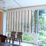 Divinehomestay Comfort Suite