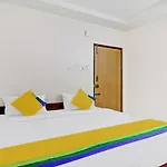 Itsy By Treebo - Vardhan Stay Inn