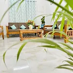 Tirupati Homestay - Shilparamam - Luxury Ac Apartments By Stayflexi - Fast Wifi, Kitchen, Android Tv - Walk To Ps4 Pure Veg Restaurant - Easy Access To Airport, Railway Station And To All Temples