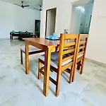 Tirupati Homestay - Shilparamam - Luxury Ac Apartments By Stayflexi - Fast Wifi, Kitchen, Android Tv - Walk To Ps4 Pure Veg Restaurant - Easy Access To Airport, Railway Station And To All Temples