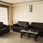 Oyo 668 Hotel Slv Grand