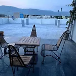 Truelife - Bhavya Manor - Breakfast - 2500 Sft Modern Homes For Family Stay - Garden With Flowers - Tirumala Mountain View - Fast Wifi - Peaceful Location - Many Restaurants Nearby - Large Hall, Ac Bedrooms, Kitchen - Android Tv - 250 Jio Channels