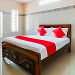 Oyo 68320 Bgr Residency