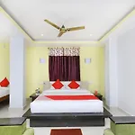 Sai Golden Rooms