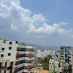 Lsr Service Apartments