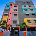 S V Ideal Homestay -2Bhk Service Apartments-Ac Bedrooms, Premium Amities, 2Km To Tiruchanoor Padmavathi Temple , 6Km To Alipiri, 24 Hours Service Boys Available