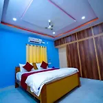 S S Home Stay -2Bhk & 1Bhk Luxury Ac Service Apartments For Group Of Families - Best Location - Modular Kitchen - Super Fast Wi-Fi- Near To Tirupati Bus Stand And Railway Station