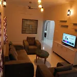 Hill View Paradise - A Luxurious 2Bhk\'S & Private Rooms Near Alipiri