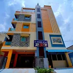 S S Home Stay -2Bhk & 1Bhk Luxury Ac Service Apartments For Group Of Families - Best Location - Modular Kitchen - Super Fast Wi-Fi- Near To Tirupati Bus Stand And Railway Station