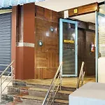 Super Hotel O Padmavathi Puram Near Railway Station
