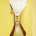 Super Hotel O Padmavathi Puram Near Railway Station