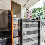 Hotel O Solar Inn