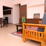 Sls Homestay - Luxury Ac Service Apartments 1Bhk, 2Bhk, 3Bhk - Direct Flyover To Alipiri Tirumala Gate - Walk To Ps4 Pure Veg Restaurants, Supermarkets - Near To National Highway & Padmavathi Amma Temple - Modular Kitchen, Living Room -Free Superfast