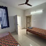 Srinivasa Hotel