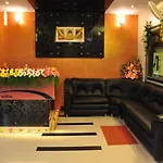 7 Hills Inn