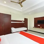 Oyo 15115 Hotel Ramcharan Residency