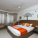 Oyo 1081 Hotel Sindhu International
