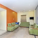 Oyo 12765 Hotel Golden Rooms