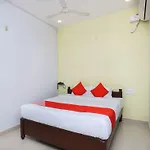 Oyo 12765 Hotel Golden Rooms