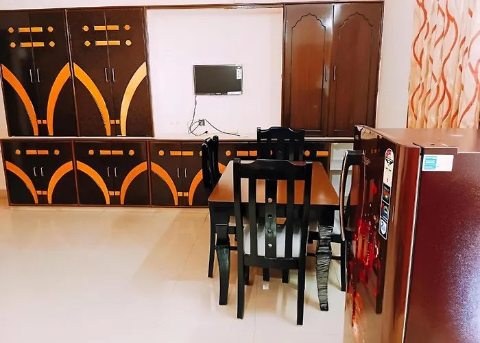 Sls Homestay - Luxury Ac Service Apartments 1Bhk, 2Bhk, 3Bhk - Direct Flyover To Alipiri Tirumala Gate - Walk To Ps4 Pure Veg Restaurants, Supermarkets - Near To National Highway & Padmavathi Amma Temple - Modular Kitchen, Living Room -Free Superfast