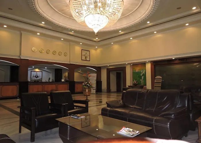 Hotel Plr Grand