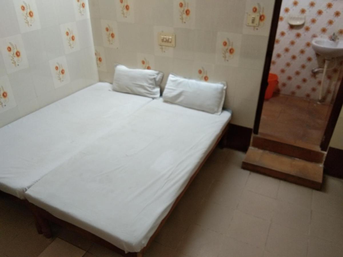 Lodge Sriram