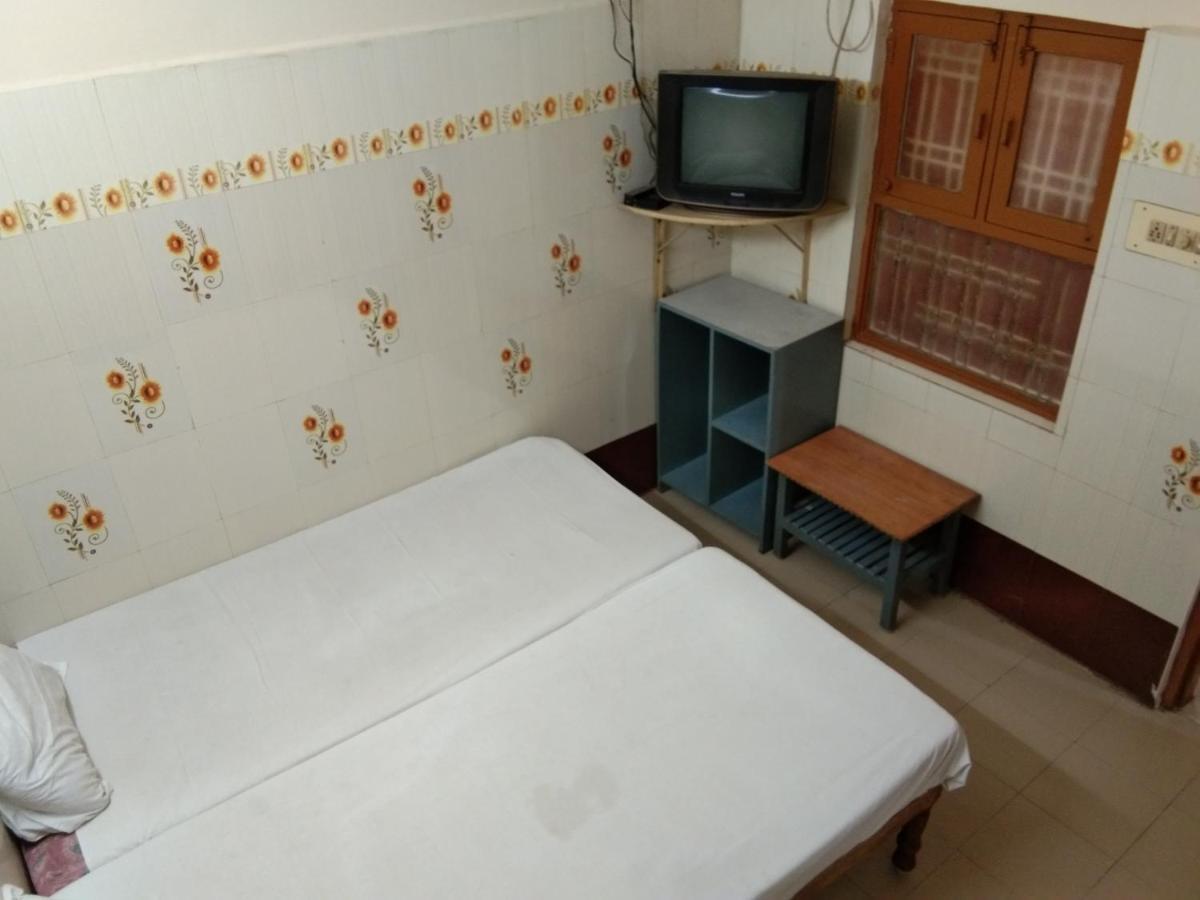 Sriram Lodge