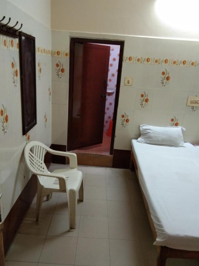 Sriram Lodge *