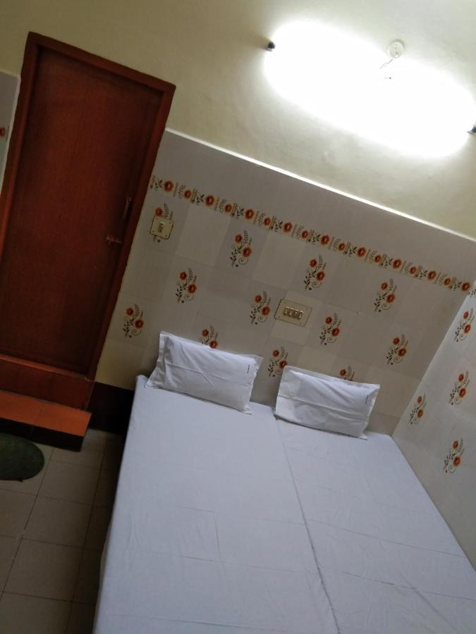 Sriram Lodge *