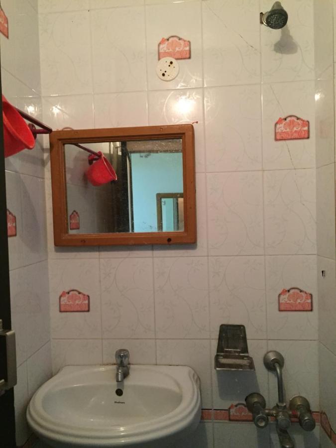 Suprabath Towers Hotel