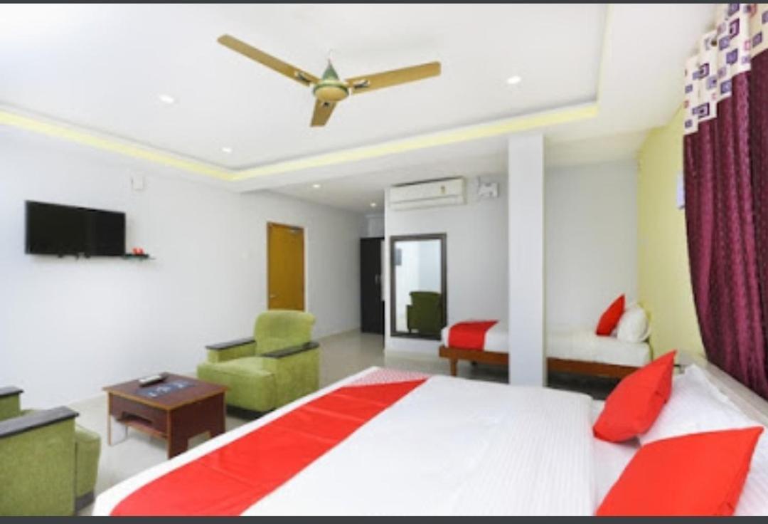 Hotel Gr Residency