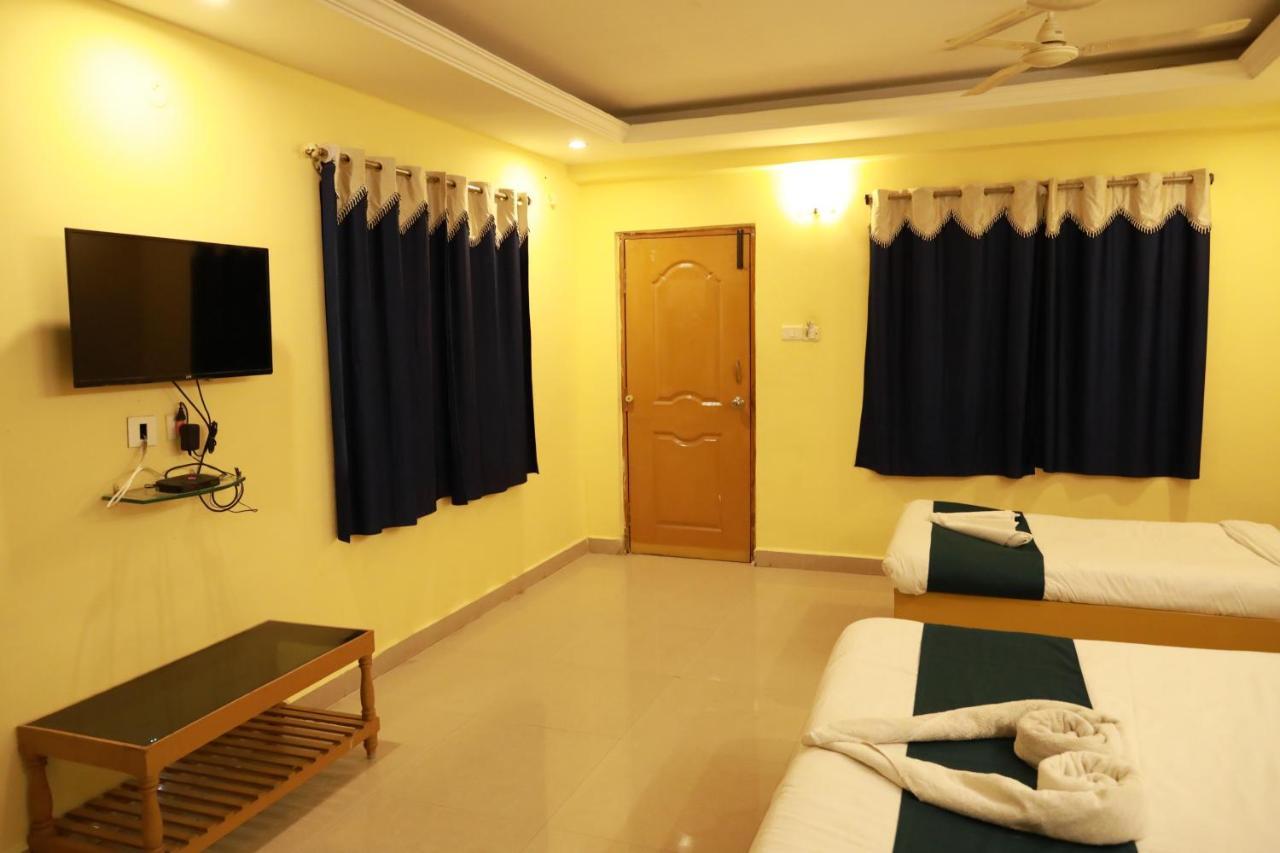 Love hotel Sravanthy Tirupati