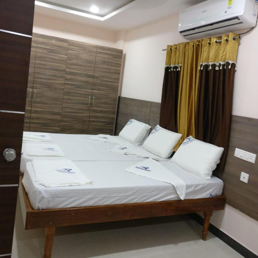 Pickurstay@V Grand Inn 3*
