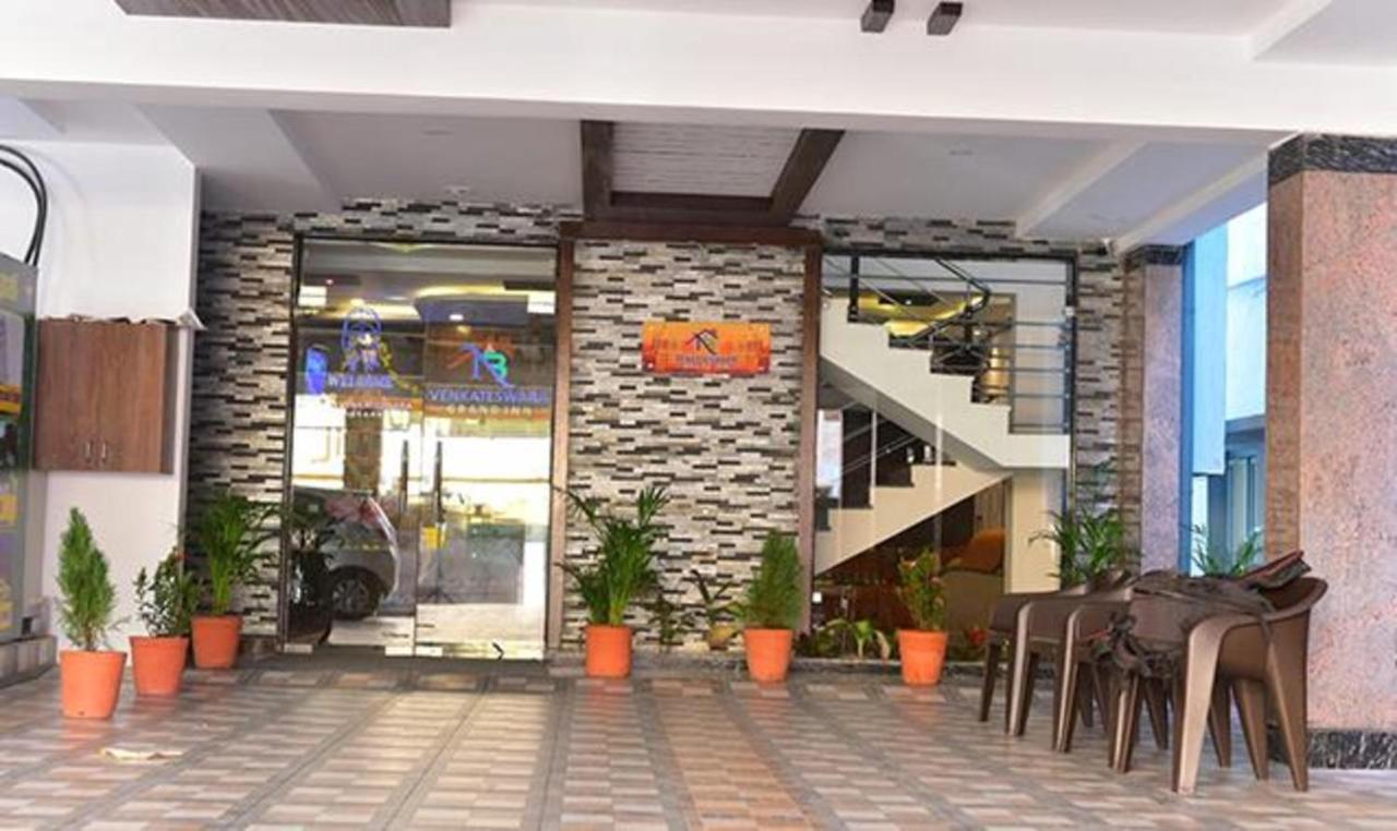Fabhotel Nb Venkateswara Grand Inn