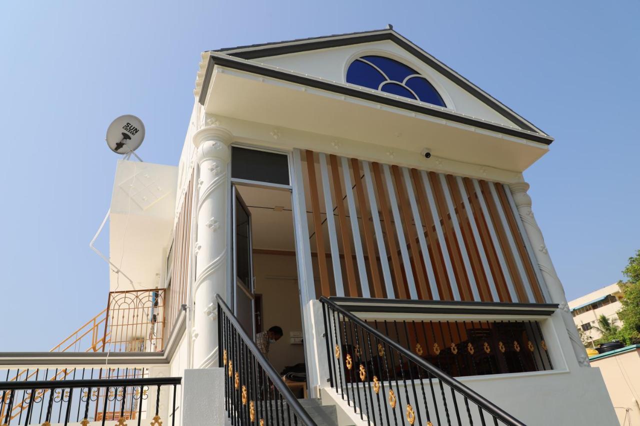 Divinehomestay Comfort