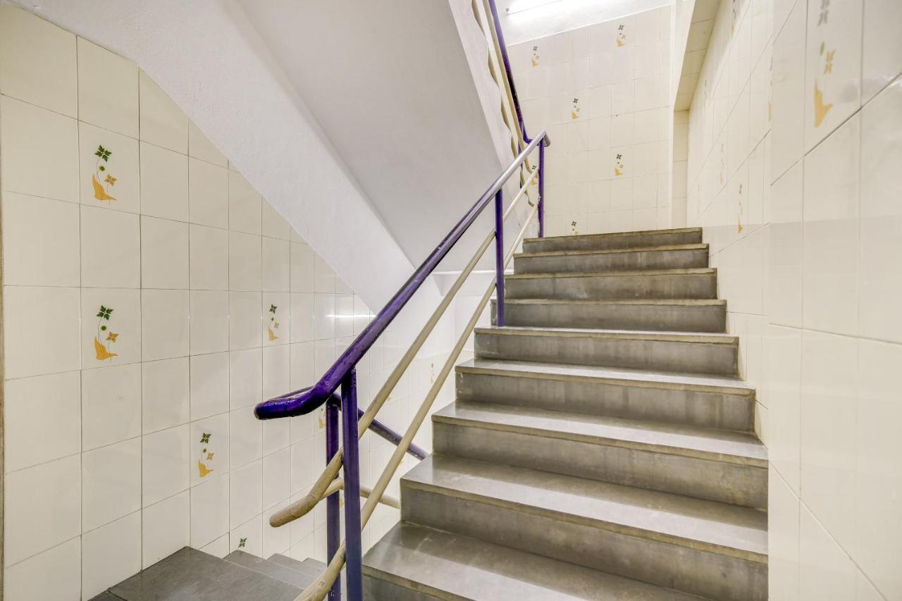 Hotel Spot On 63027 Slv Residency