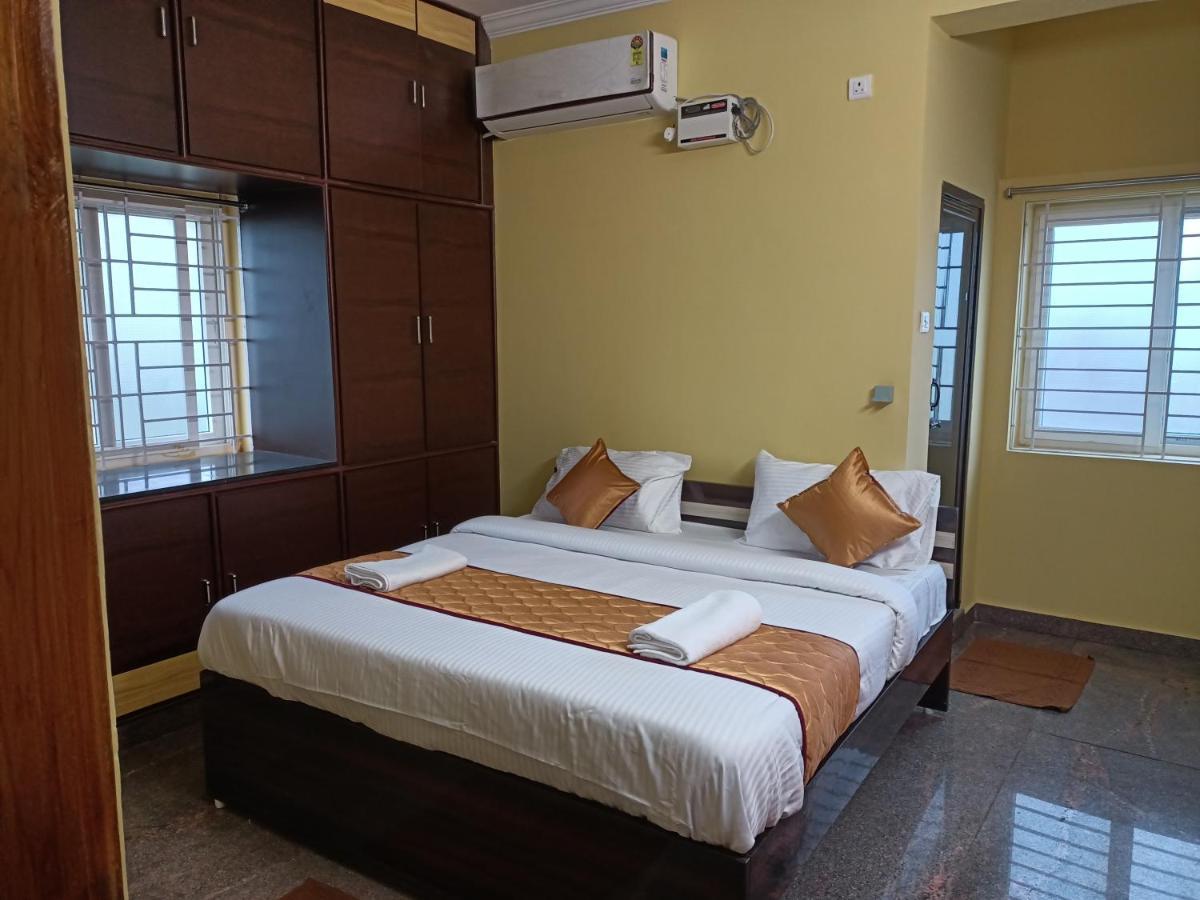 Four Seasons Homestay