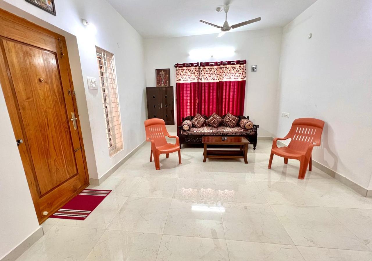 Apartment Truelife Homestays: Furnished 2bhk With Ac Near Tirumala Temple *