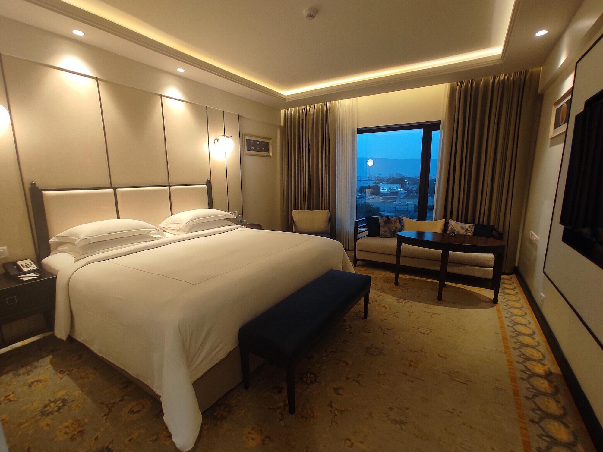 Hotel Taj 5*