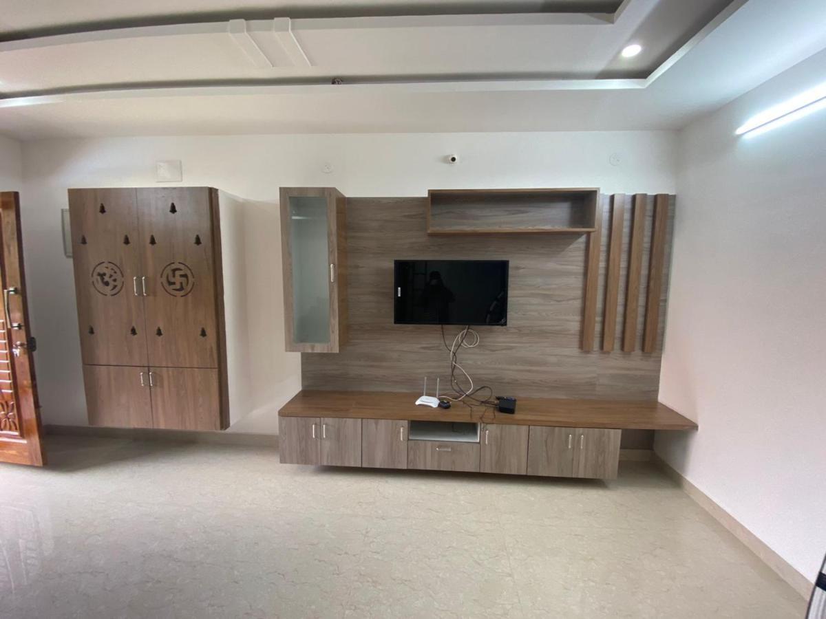 Apartment Ameya Brand New Fully Furnished 3bhk & 2bhk Apartments. *