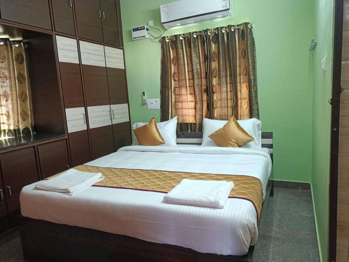 Four Seasons Homestay