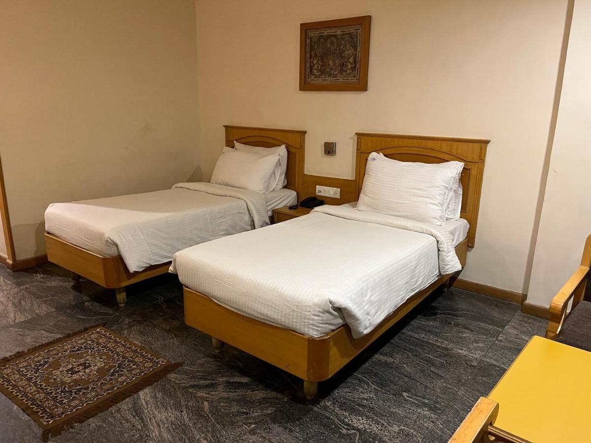 Asr Guest house Tirupati