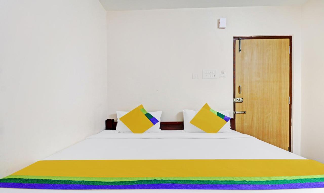 Hotel Itsy By Treebo - Vardhan Tirupati