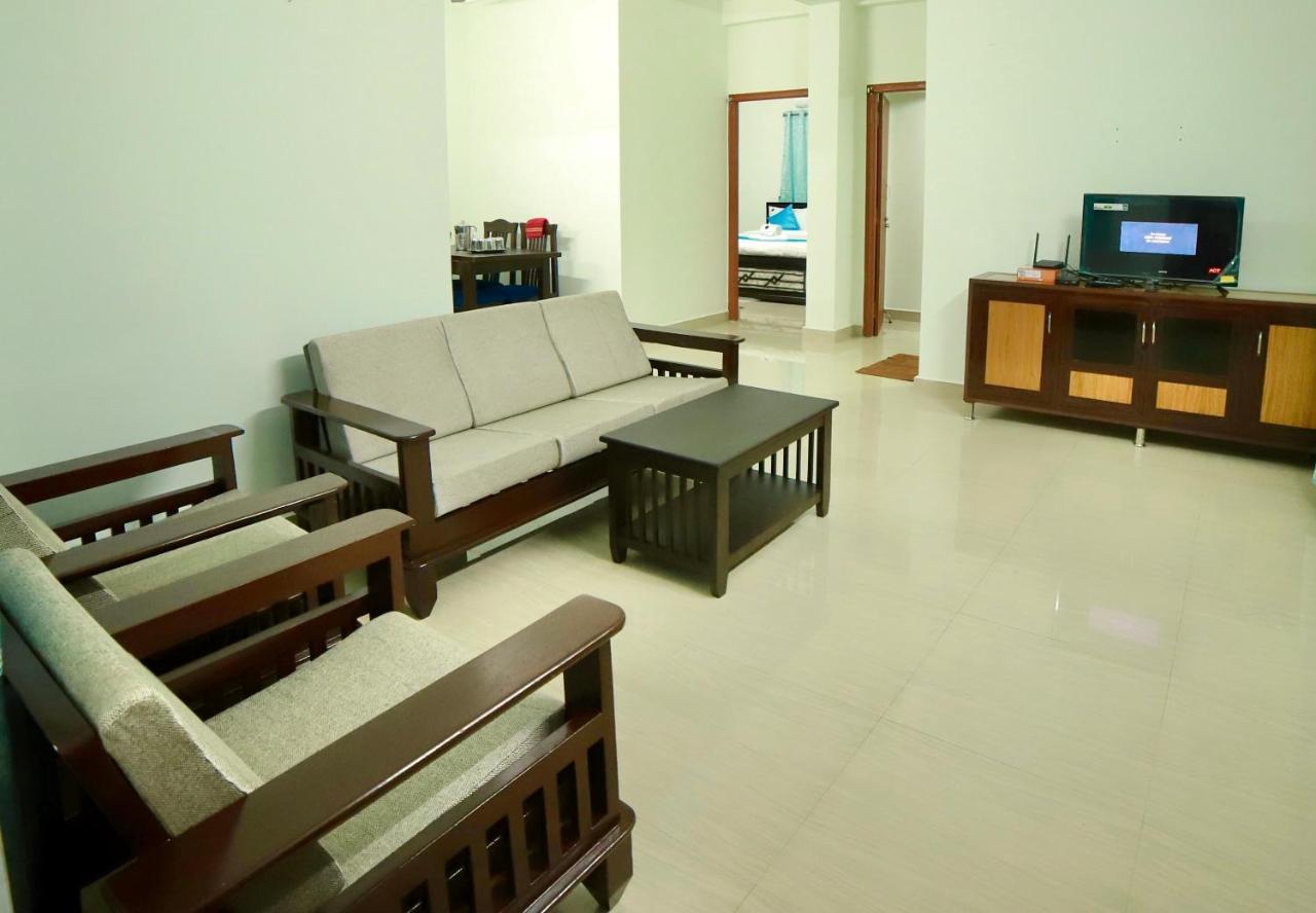Truelife - Srs Residency - 2Bhk Ac Apartments For Families - 10 Minutes To Alipiri Gate By Direct Flyover - Walk To Ps4 Pure Veg Restaurant - Fast Wifi, Kitchen, Android Tv - 250 Jio Channels - Easy Access To Airport, Railway Station And To All Templ Apartment *