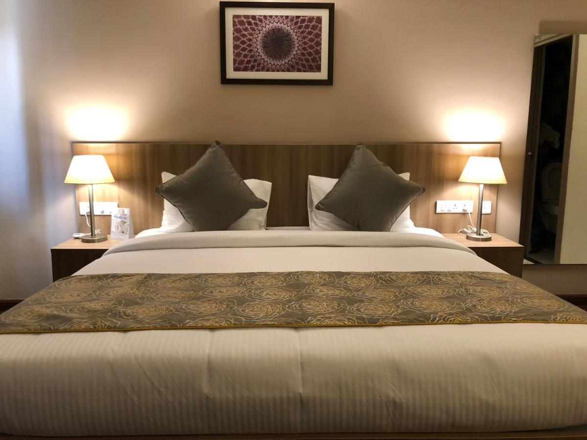 Starlit Hotel 3*
