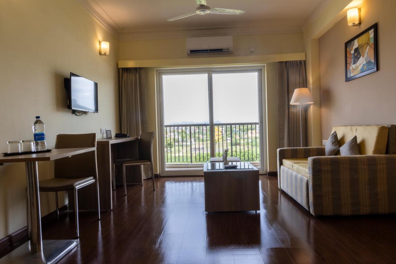 Hotel Starlit 3*