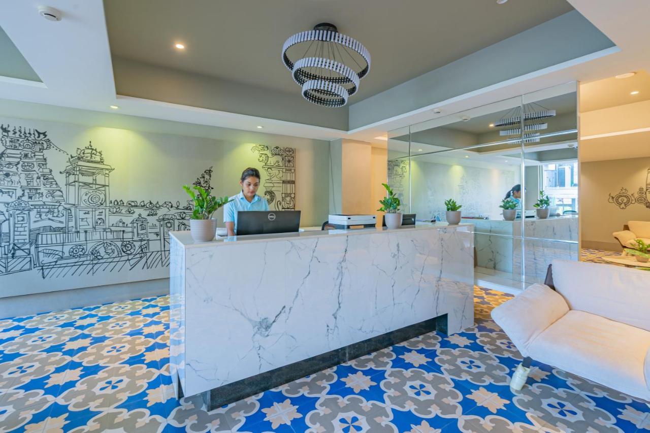 Republic Hotel 3*