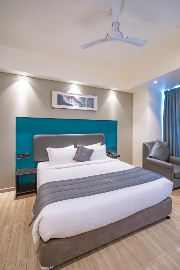 Republic Hotel 3*